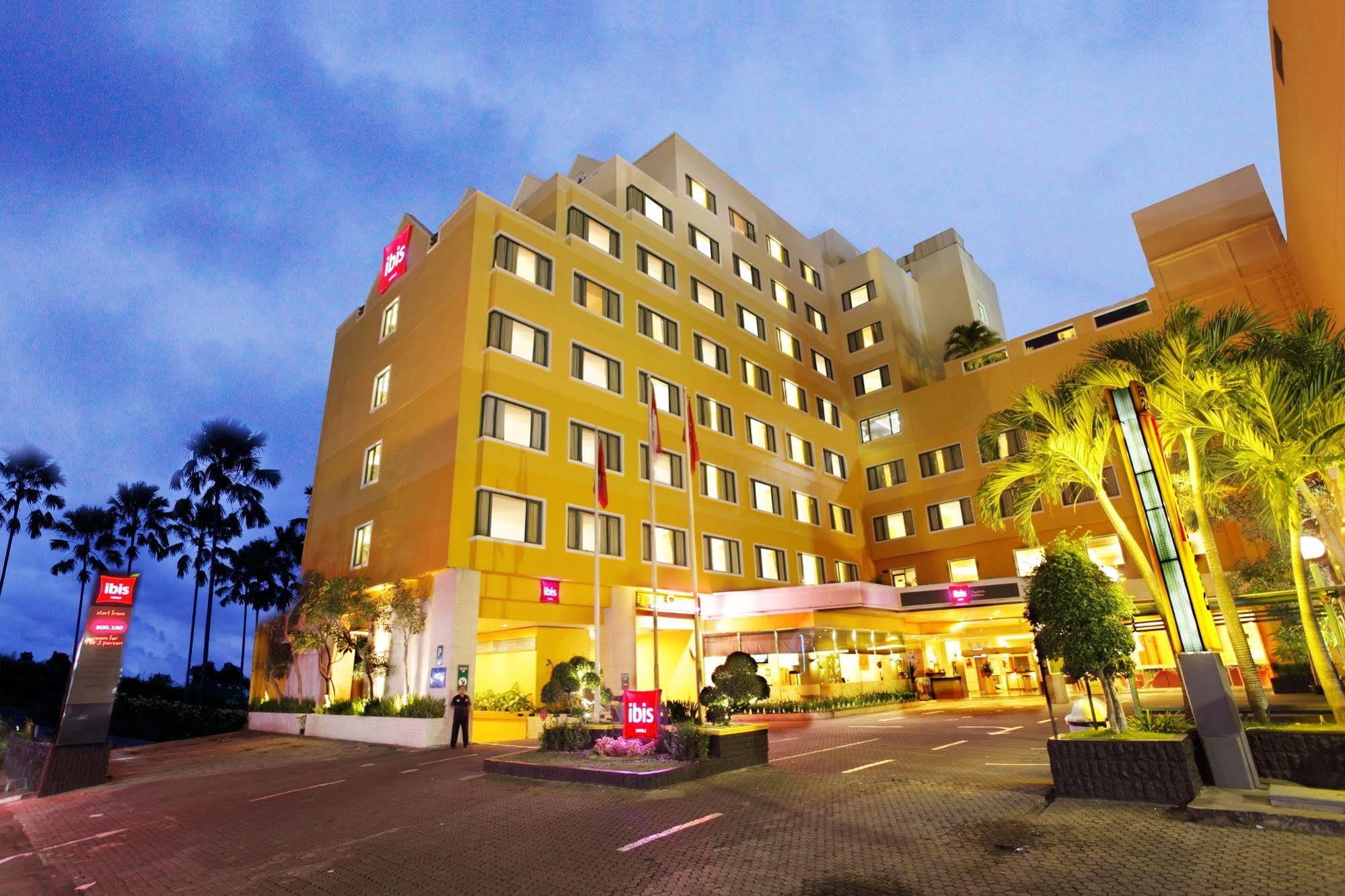 Hotel Ibis Malioboro Yogyakarta Exterior foto
